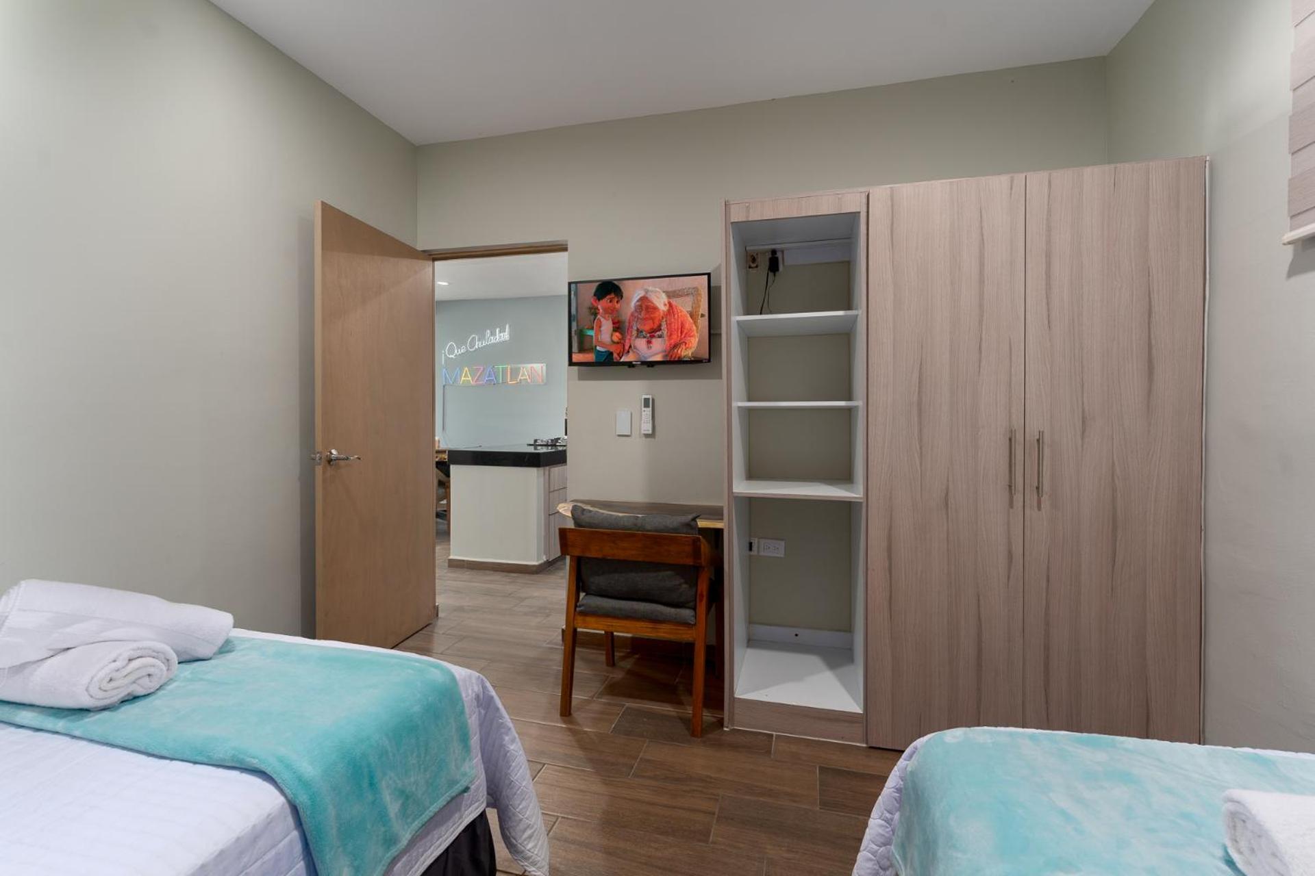 Promo! 2br-pool-views-king Bed-walk 2 Beach-5 Star Area Mazatlan